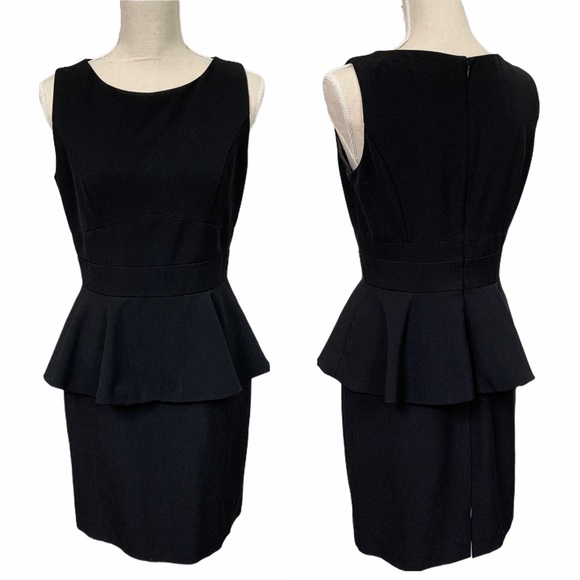 Ellen Tracy Dresses & Skirts - Ellen Tracy Peplum Sheath Dress